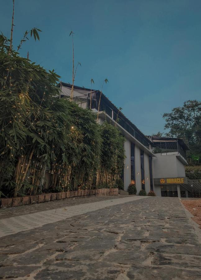 Miracle Hotel And Resorts Kozhikode Ngoại thất bức ảnh