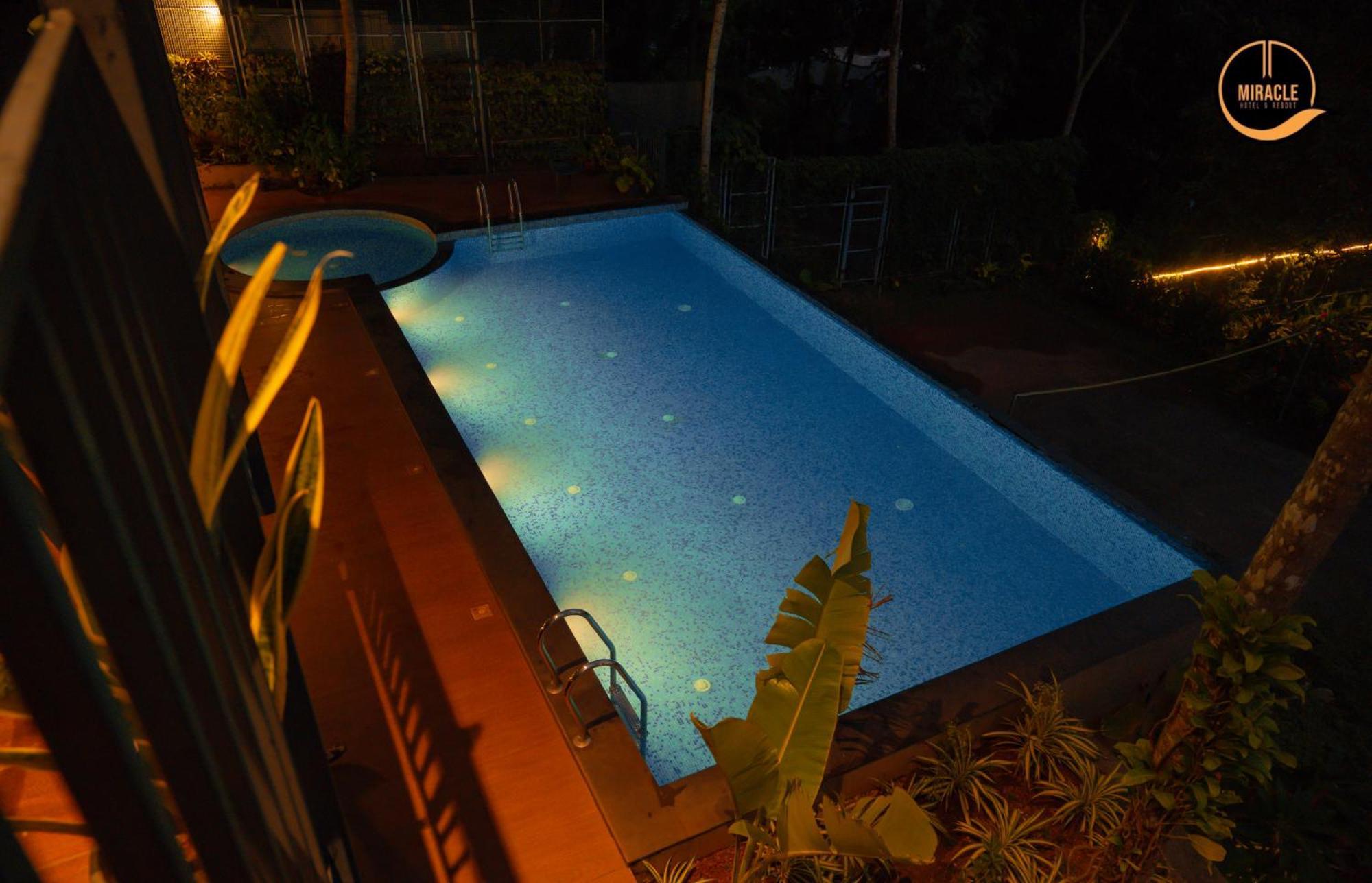 Miracle Hotel And Resorts Kozhikode Ngoại thất bức ảnh