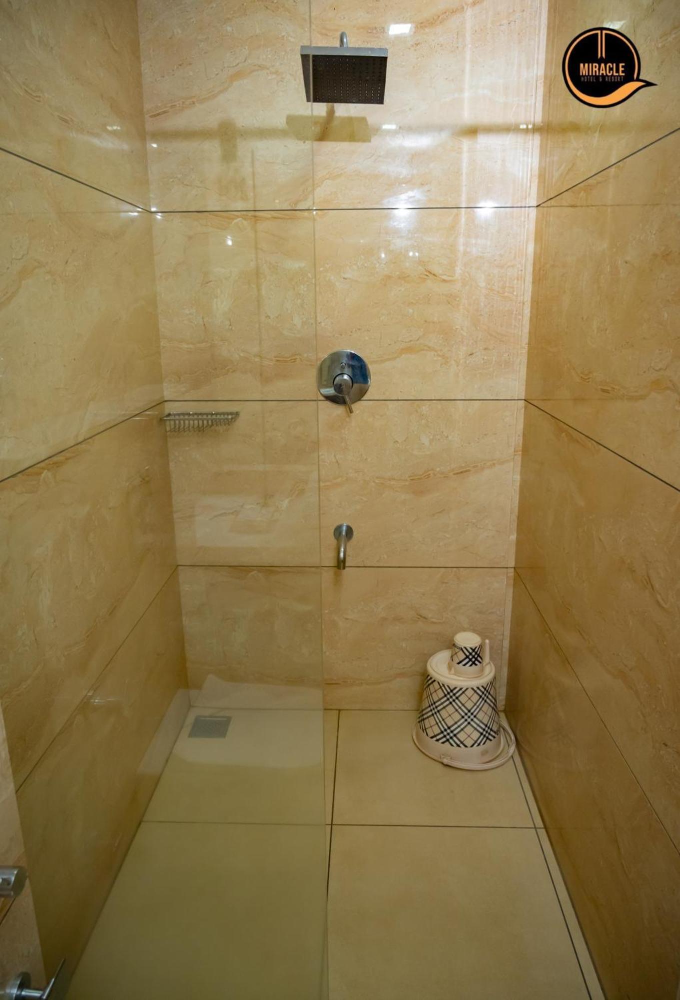 Miracle Hotel And Resorts Kozhikode Ngoại thất bức ảnh